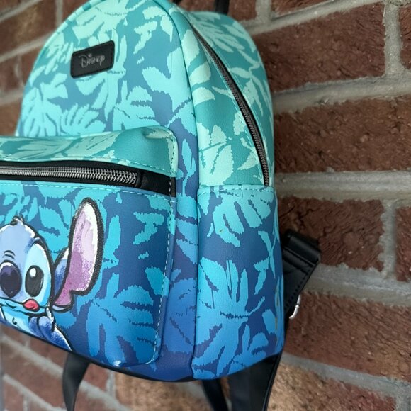 Disney Lilo & Stitch Backpack * Loungefly * EUC - Picture 7 of 9